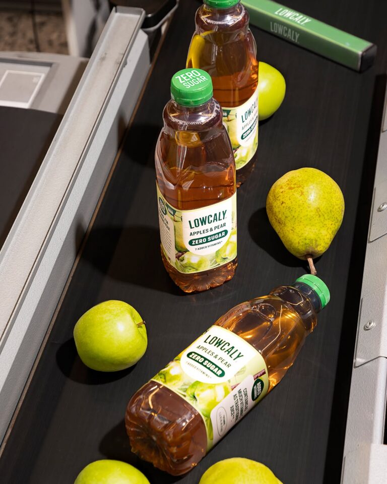 We left sugar. Found something better. 
Apples & Pear is here – crisp green apple, juicy pear, zero sugar. 
We’re not looking back. 💚

#Lowcaly #ZeroSugar