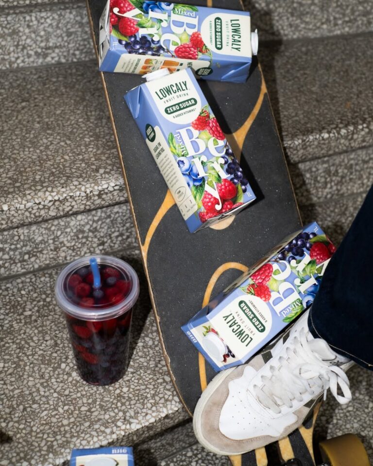A very berry situation 🫐
#Lowcaly #ZeroSugar